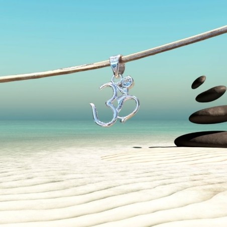 Pendentif OHM AUM OM - argent 925 - avec topaze bleue - rond 3