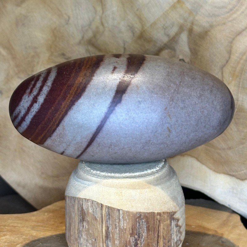 Shiva Lingam (12 cm) – Pierre sacrée de la Narmada - (M3)