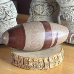 Shiva Lingam (12 cm) – Pierre sacrée de la Narmada - (M1)