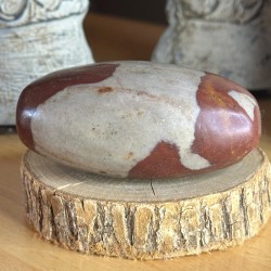 Shiva Lingam (7 à 8 cm) – Pierre sacrée de la Narmada (S5)