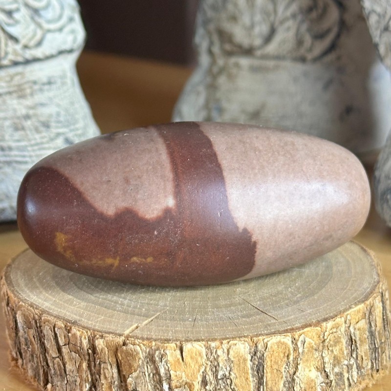 Shiva Lingam (7 à 8 cm) – Pierre sacrée de la Narmada (S7)