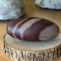 Shiva Lingam (7 à 8 cm) – Pierre sacrée de la Narmada S1