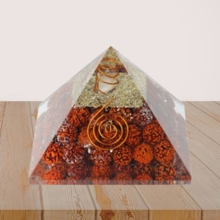 Pyramide Orgonite Rudraksha Sacrée - 7,5 cm