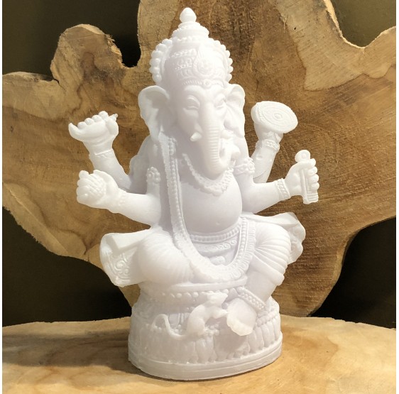 Ganesh statue blanche