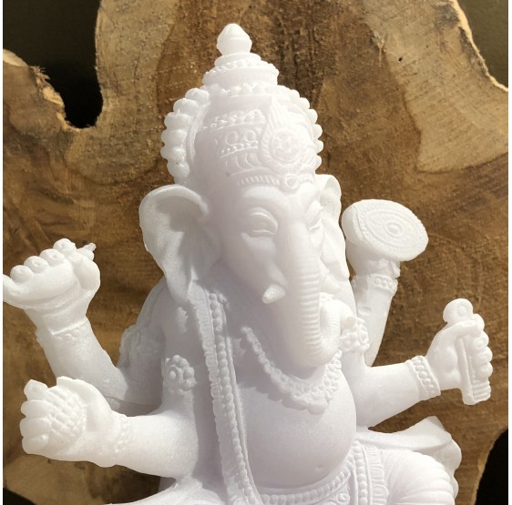 Ganesh statue blanche