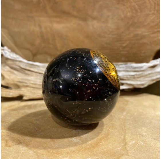 Sphère d'Orgonite Tourmaline avec fleur de vie - 5 cm