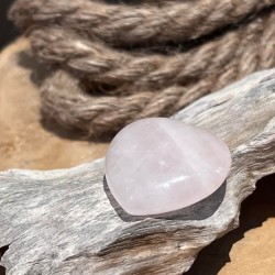 Joli cristal de Quartz rose naturel, pierre porte-bonheur de du cœur  FZUGEDRLI : : Livres