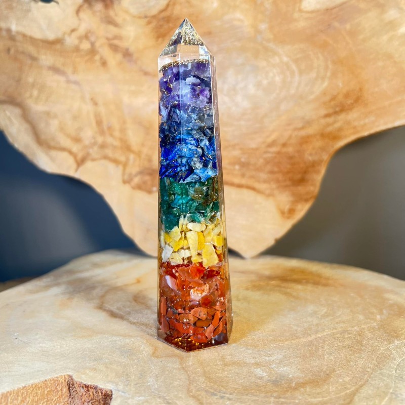 Obélisque Orgonite Chakras