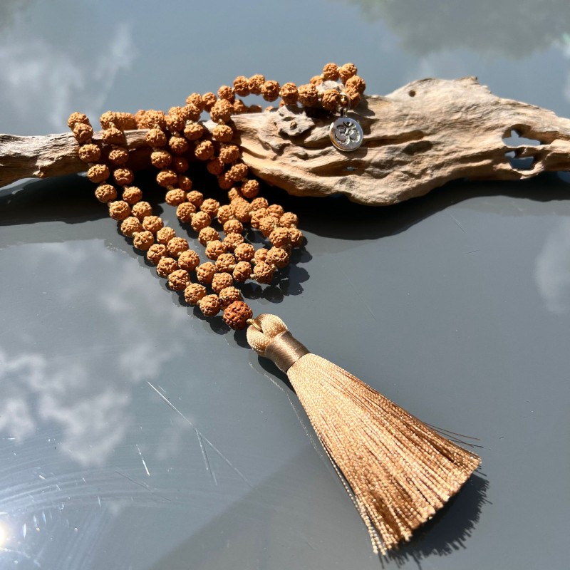 Mala Rudraksha Collier OM -  collier - grande floche Beige