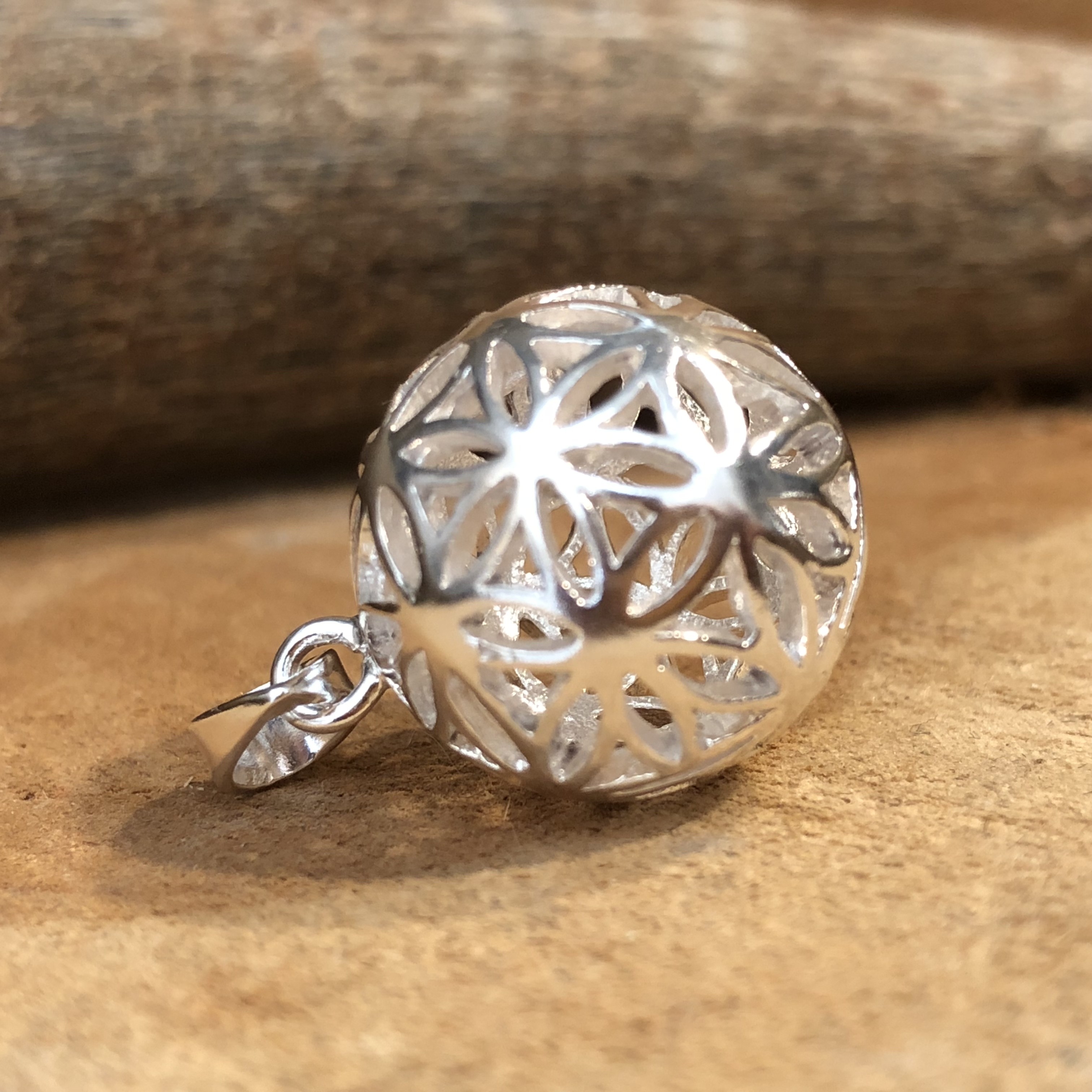 Pendentif Fleur de Vie Argent 925 et Améthyste ≡