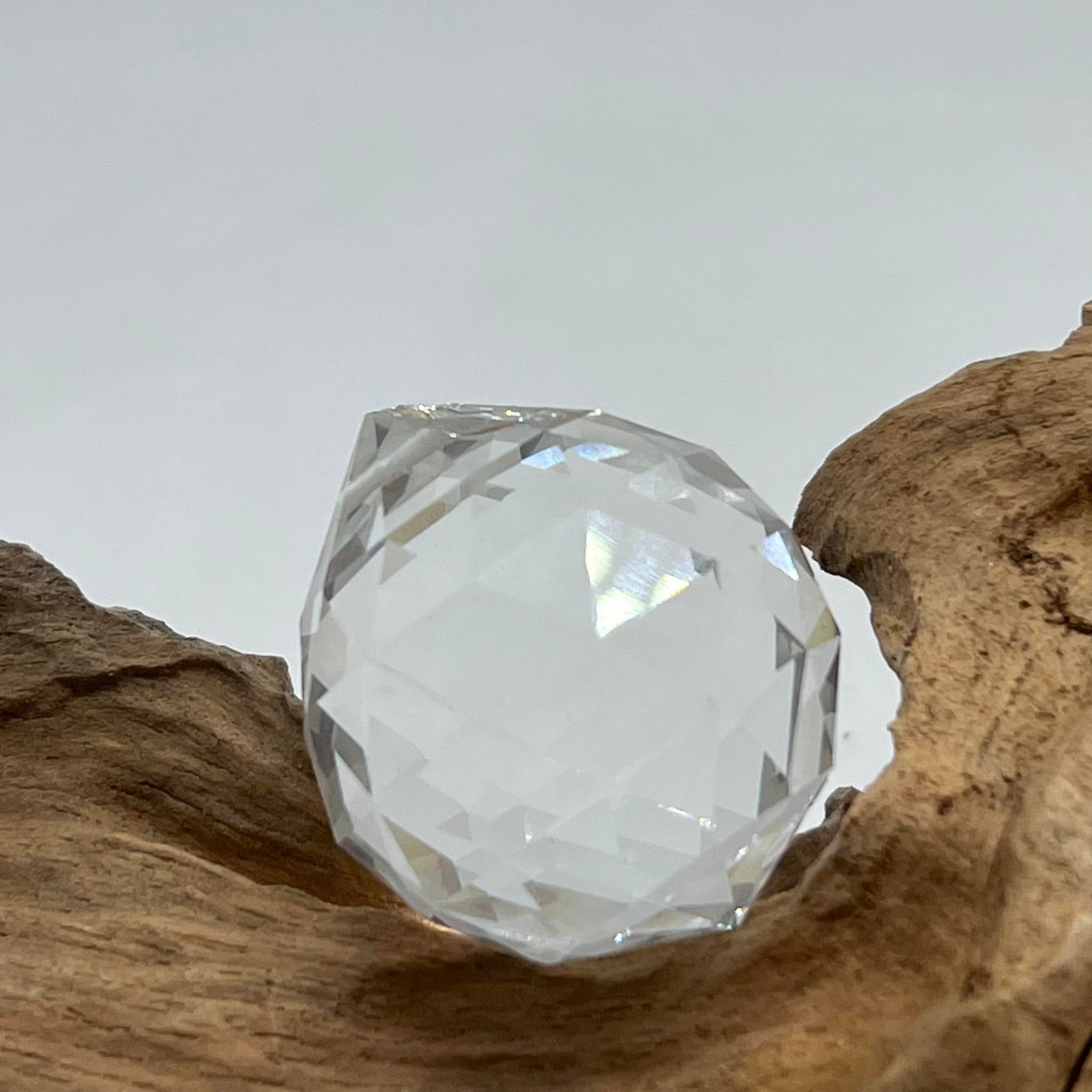 Sphère de cristal 3 cm - arc en ciel Feng Shui pour amener l'abondance
